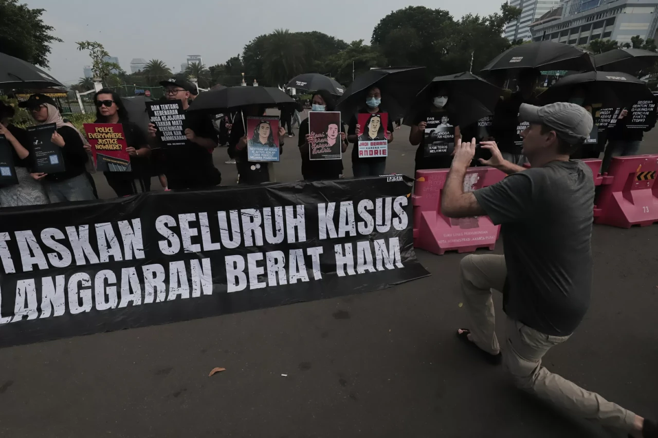 Aksi Kamisan ke-902...