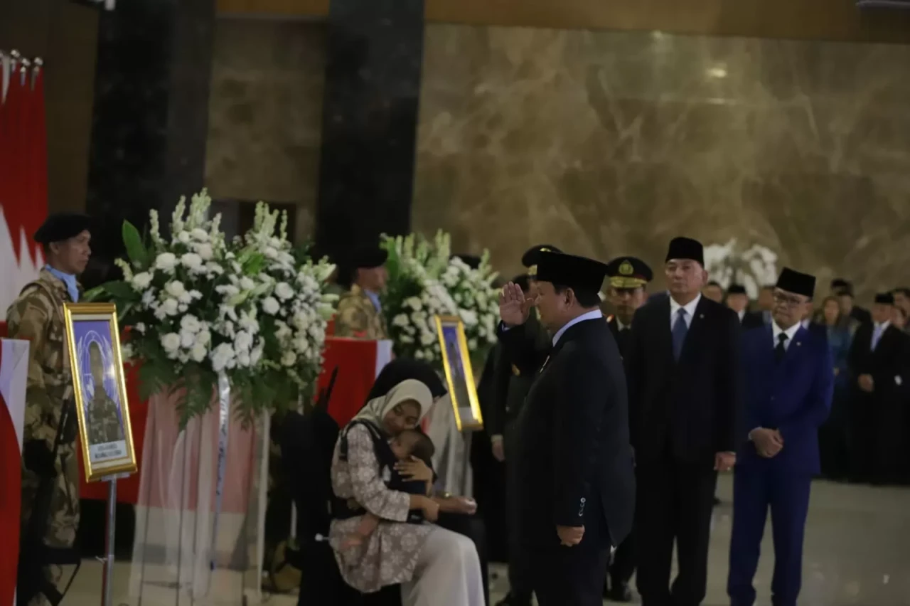 Presiden Prabowo Beri...