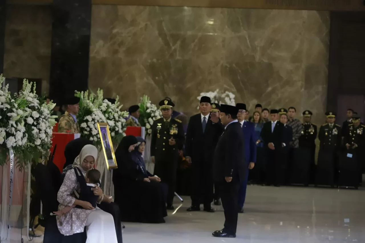 Presiden Prabowo Beri...