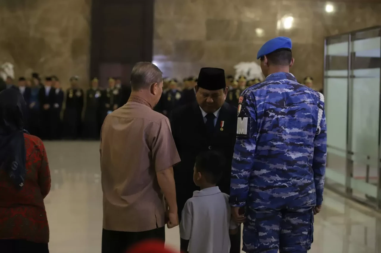 Presiden Prabowo Beri...