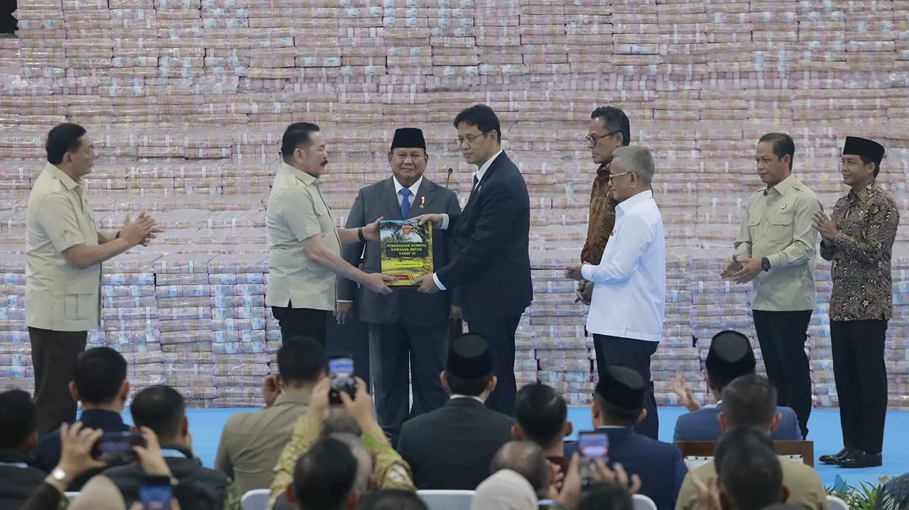 Begini Penampakan Tumpukan...