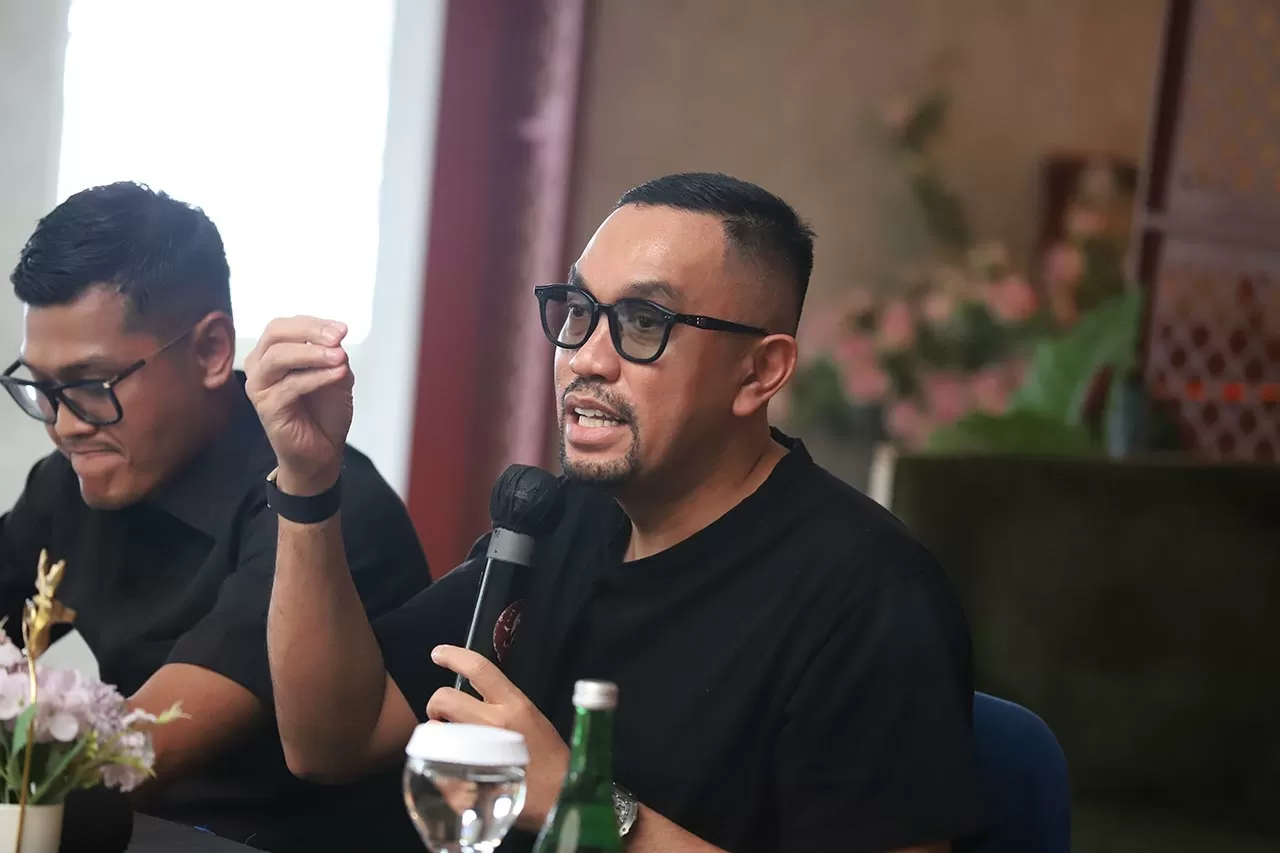 Ahmad Sahroni Bongkar...