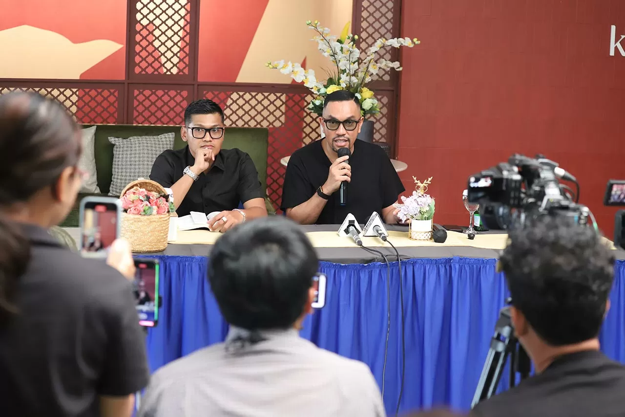 Ahmad Sahroni Bongkar...