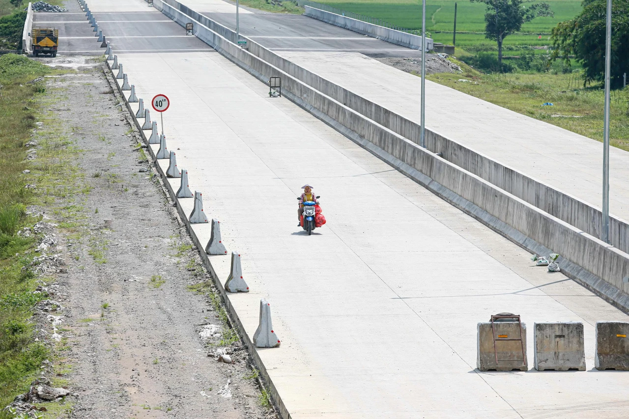 Tol Japek II Selatan...