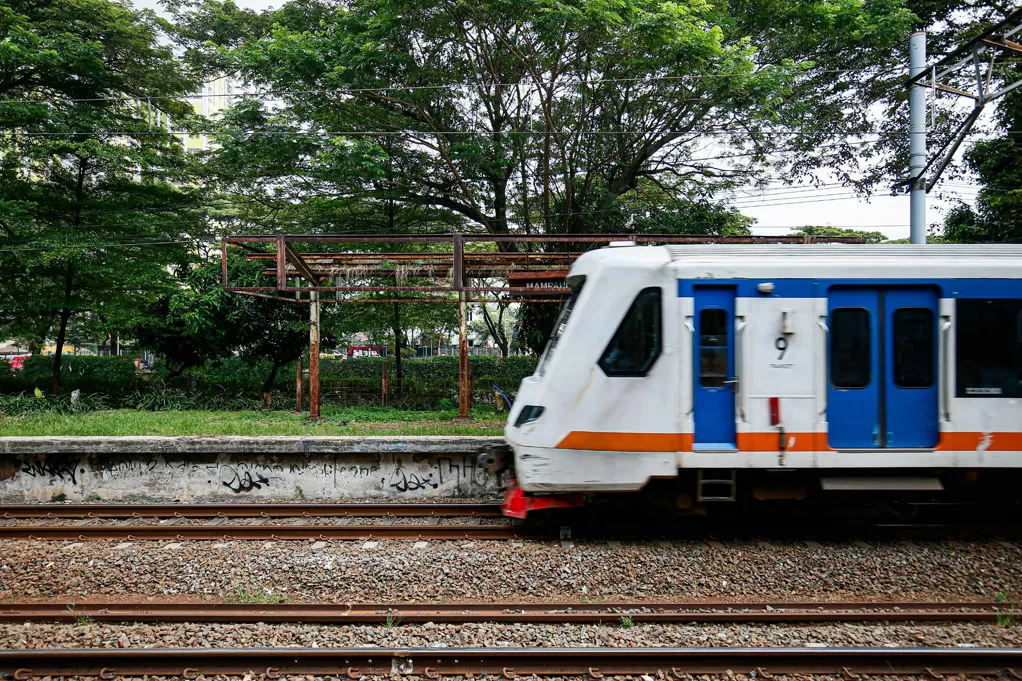 Senyap di Tengah Kota,...