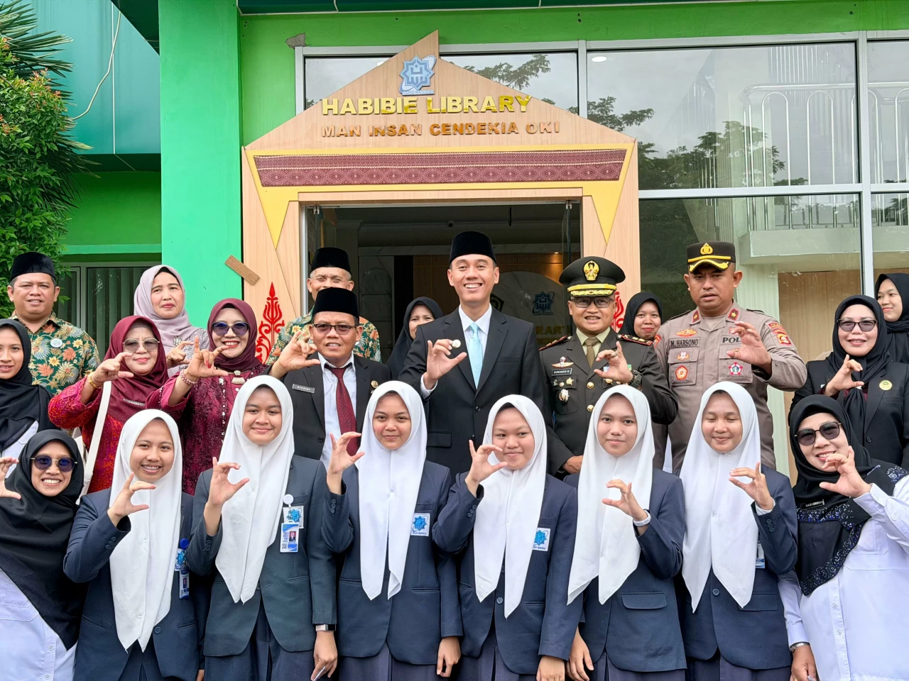 MAN IC OKI Peringkat...