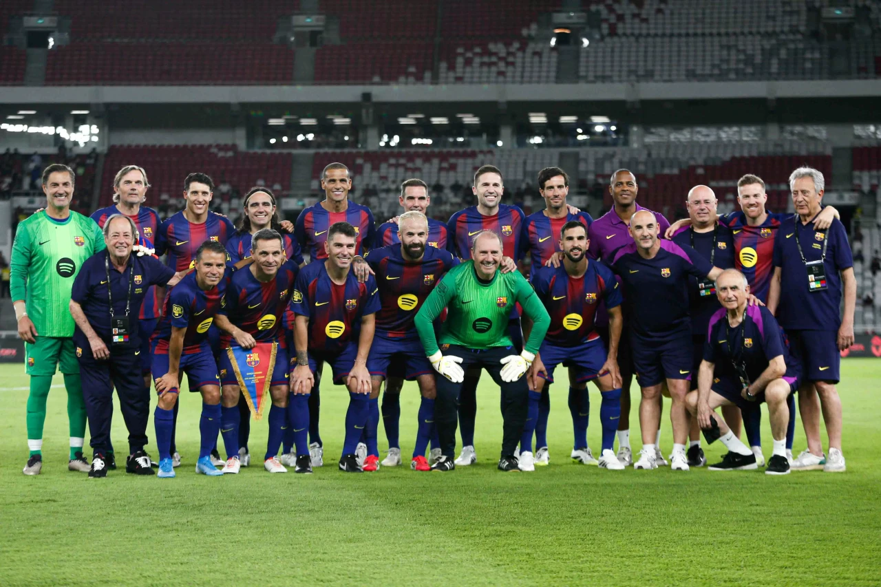 Barcelona Legends Menang...