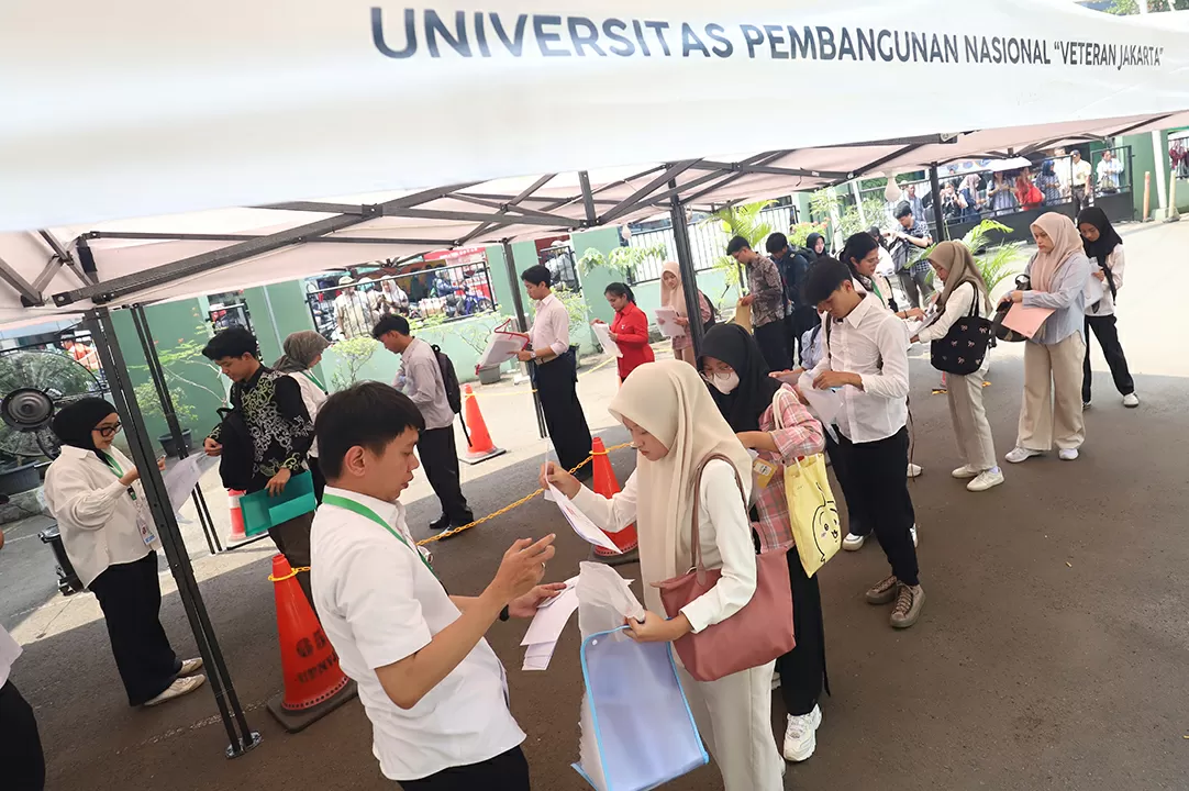 Ratusan Ribu Peserta...