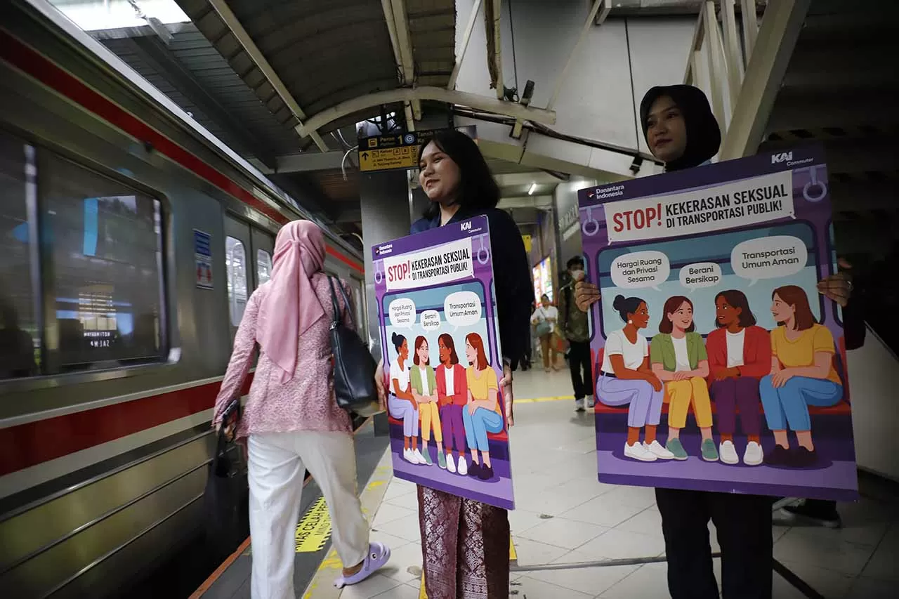 Peringati Hari Kartini,...