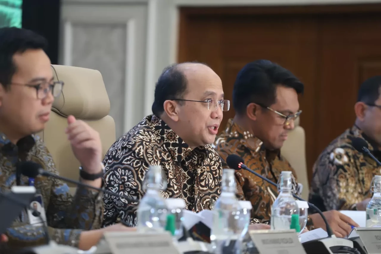 Bank Mandiri Bukukan...