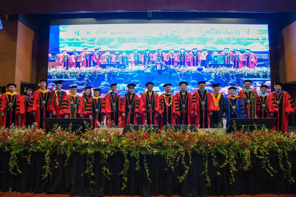 UPH Resmi Kukuhkan Lima...