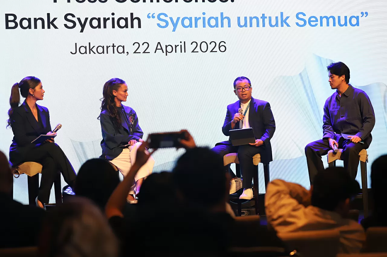 Melalui Syariah untuk...