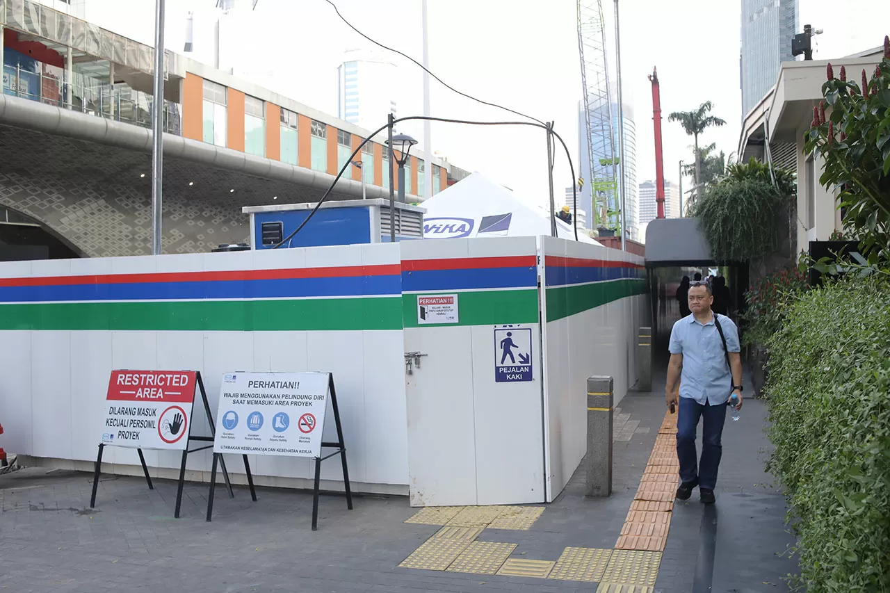 Proyek MRT Bundaran...