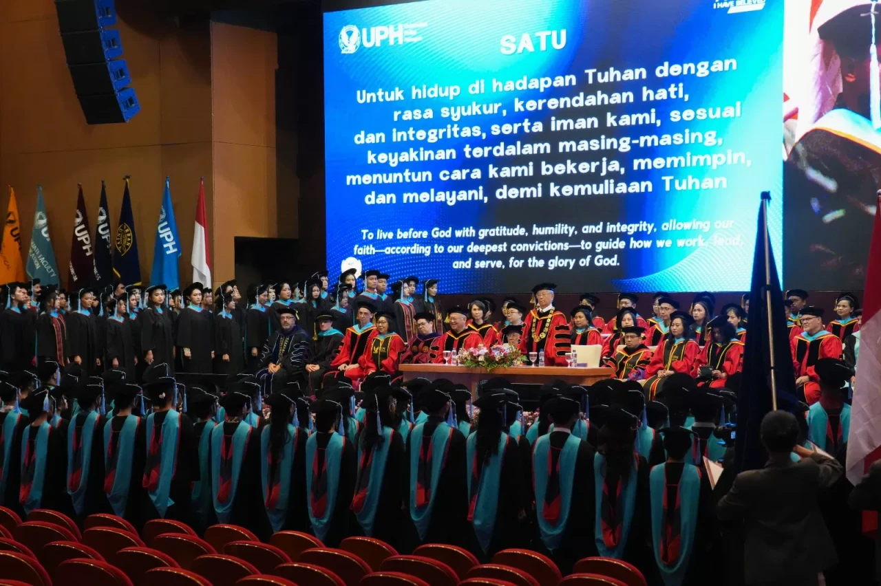 Universitas Pelita Harapan...