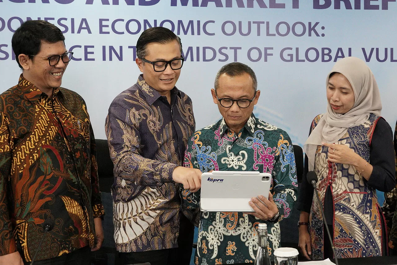 Ekonomi Indonesia Solid,...