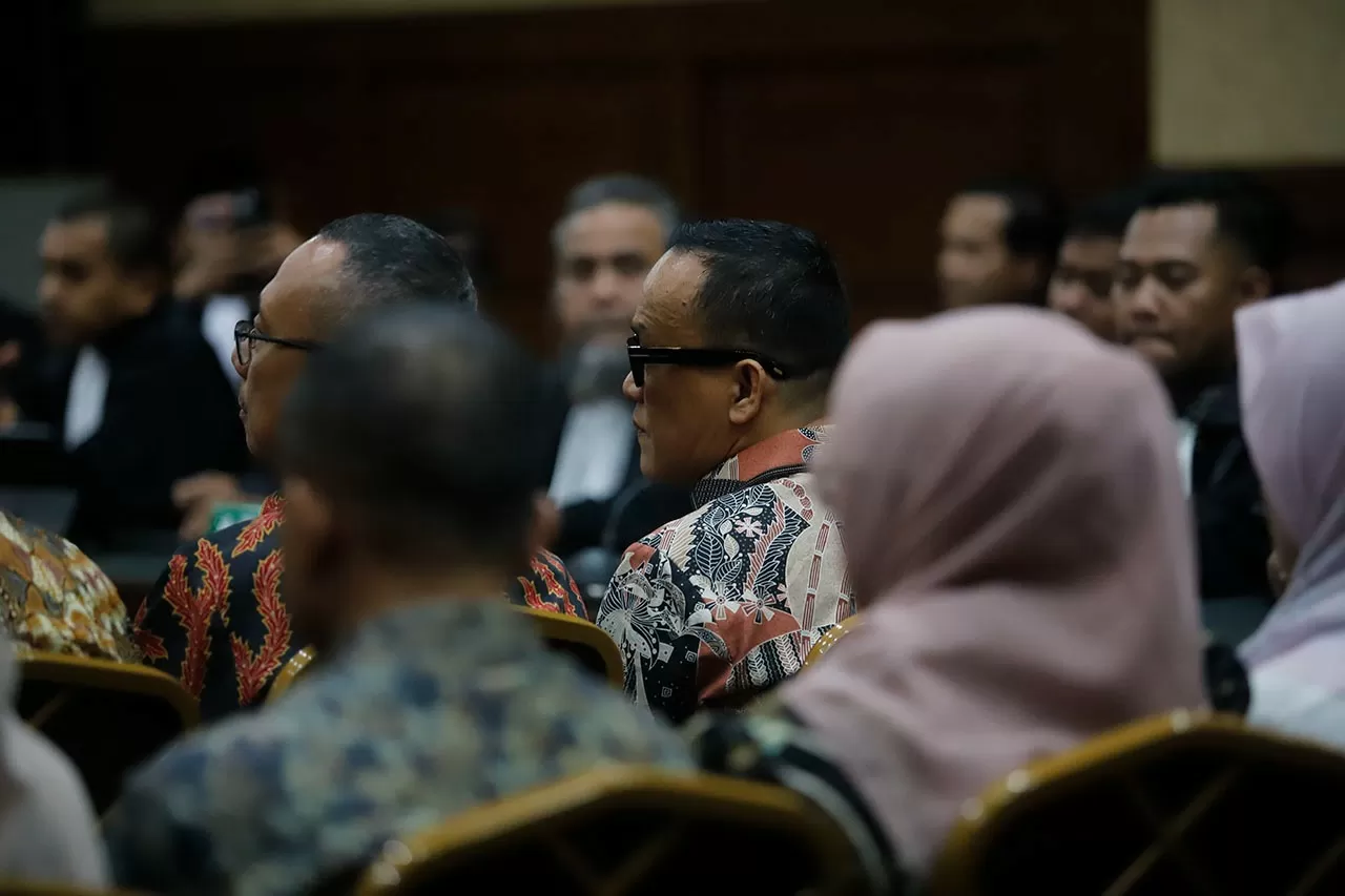Noel Ebenezer Dituntut...