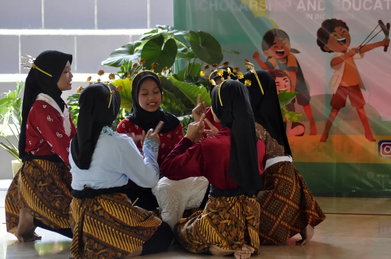 Potret Keseruan Festival...