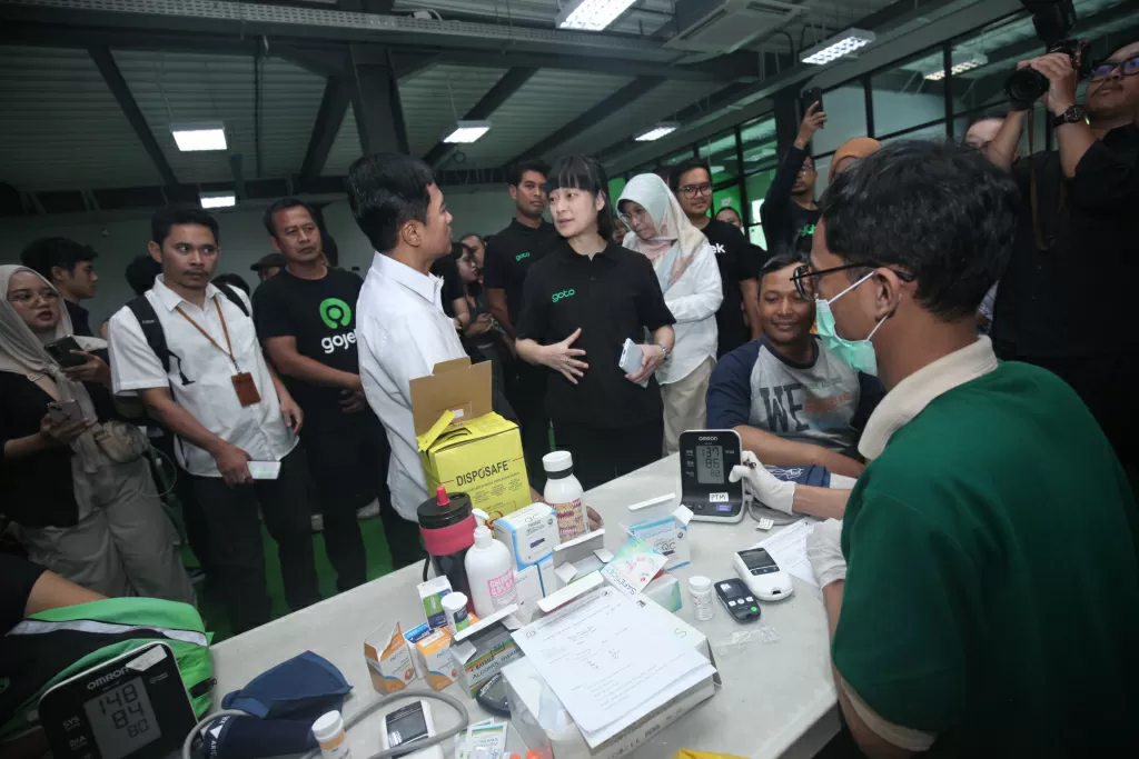 Wamenkes Pantau Langsung...