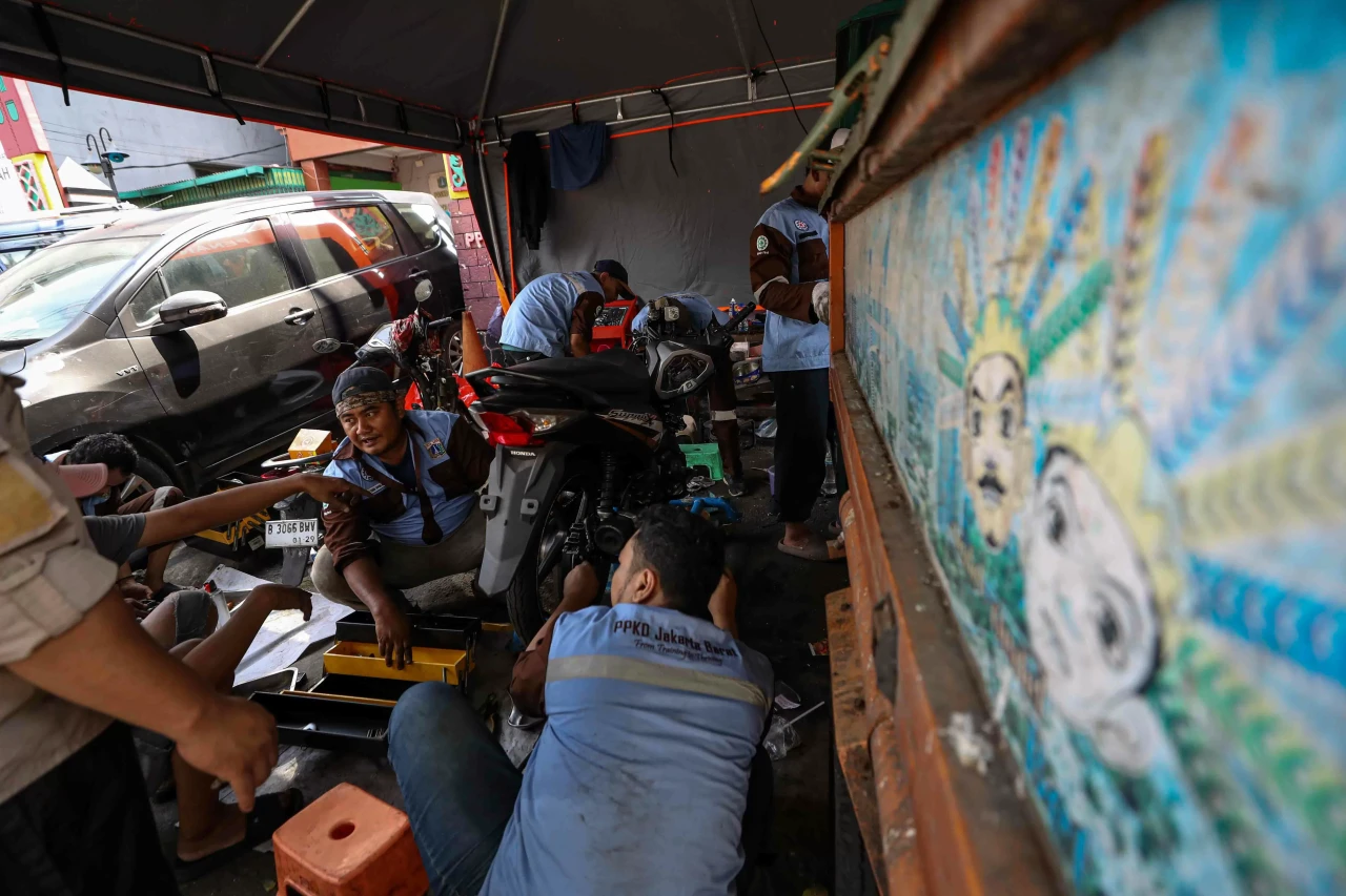 Pelatihan Servis Motor...