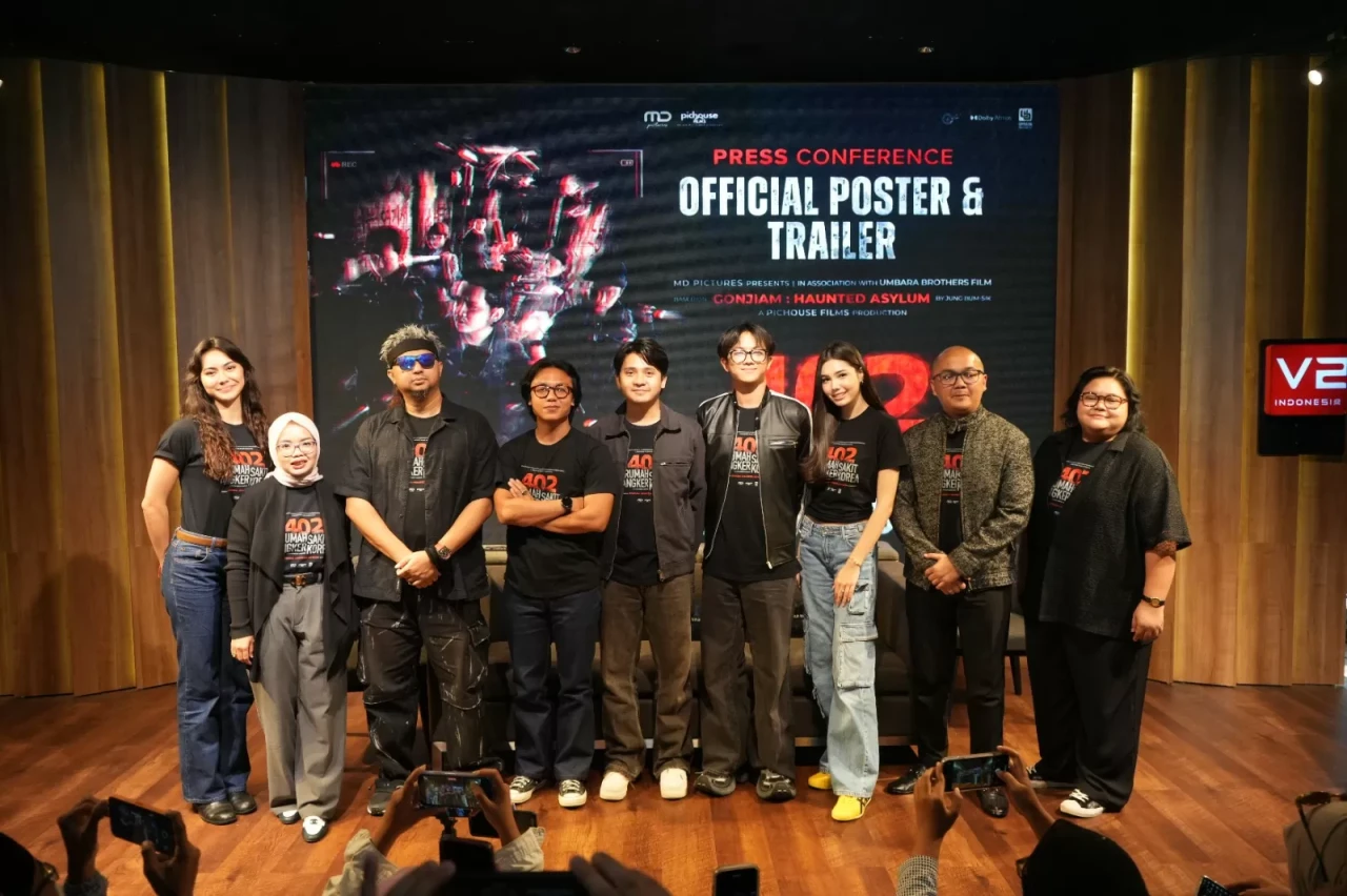 Pemain Film 402 Rumah...
