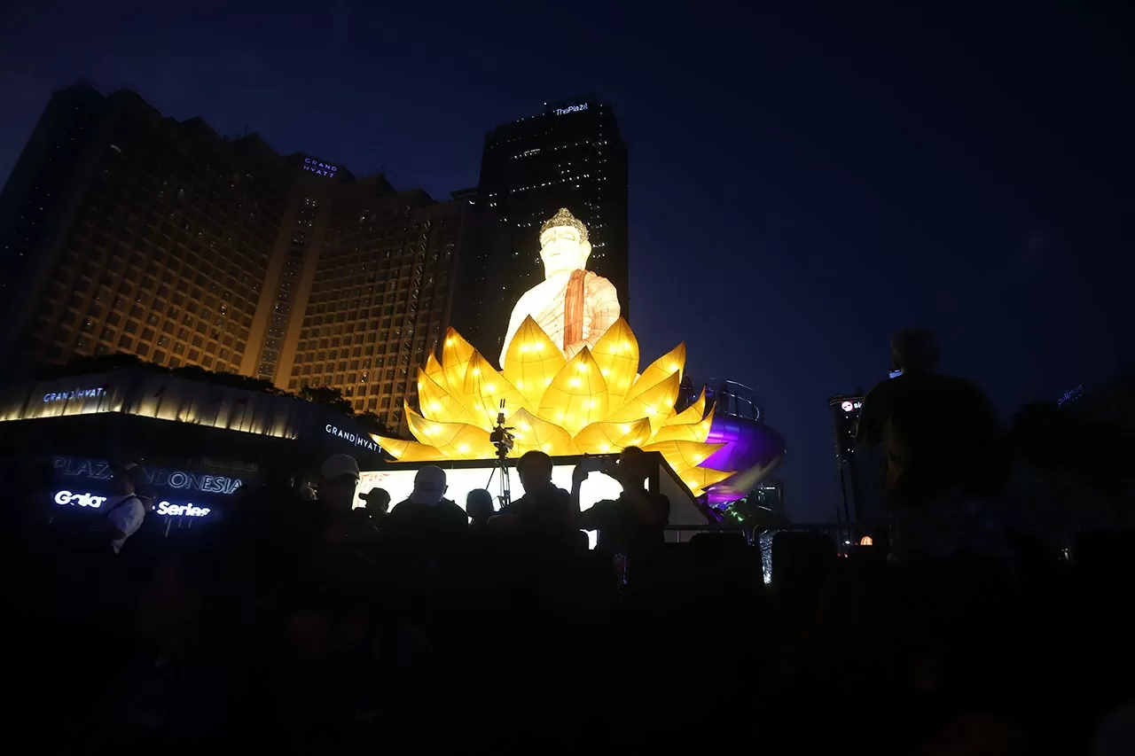 Instalasi Lampu Hias...