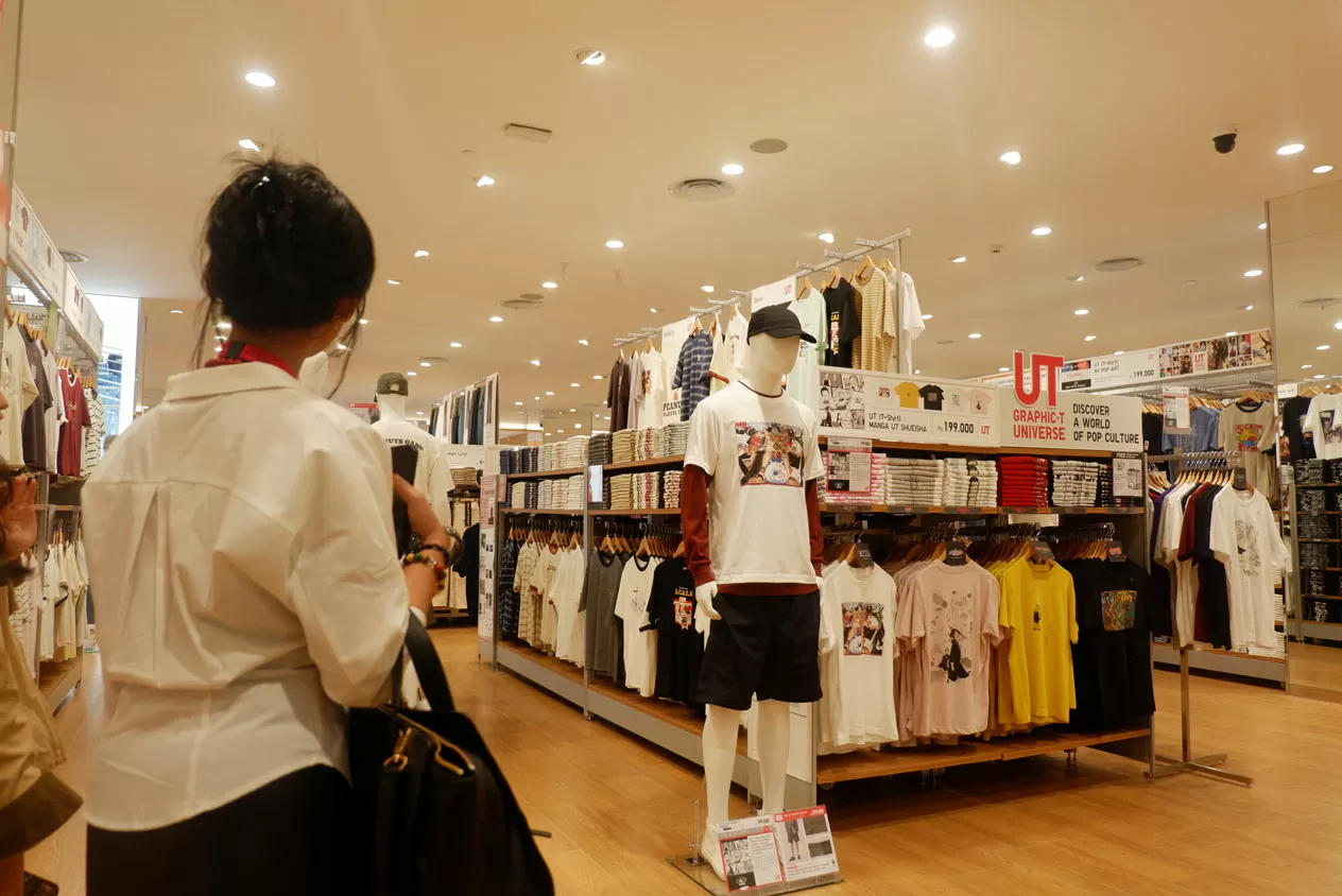 UNIQLO Kini Hadir Plaza...