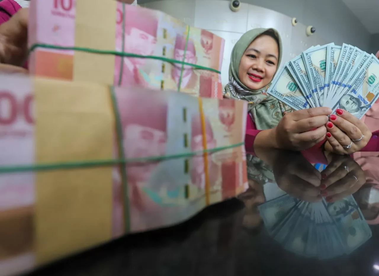 Rupiah Terlemah Sepanjang...