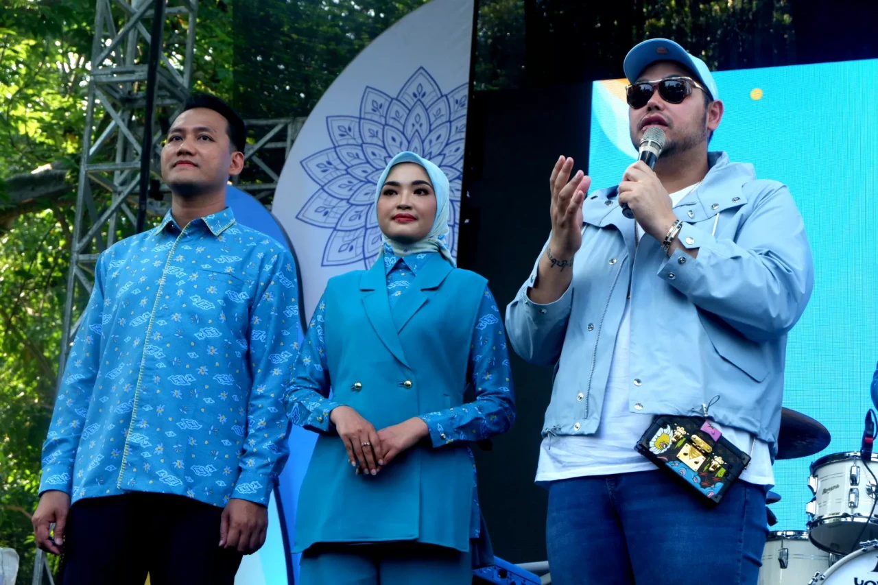 BCA Syariah Rayakan...
