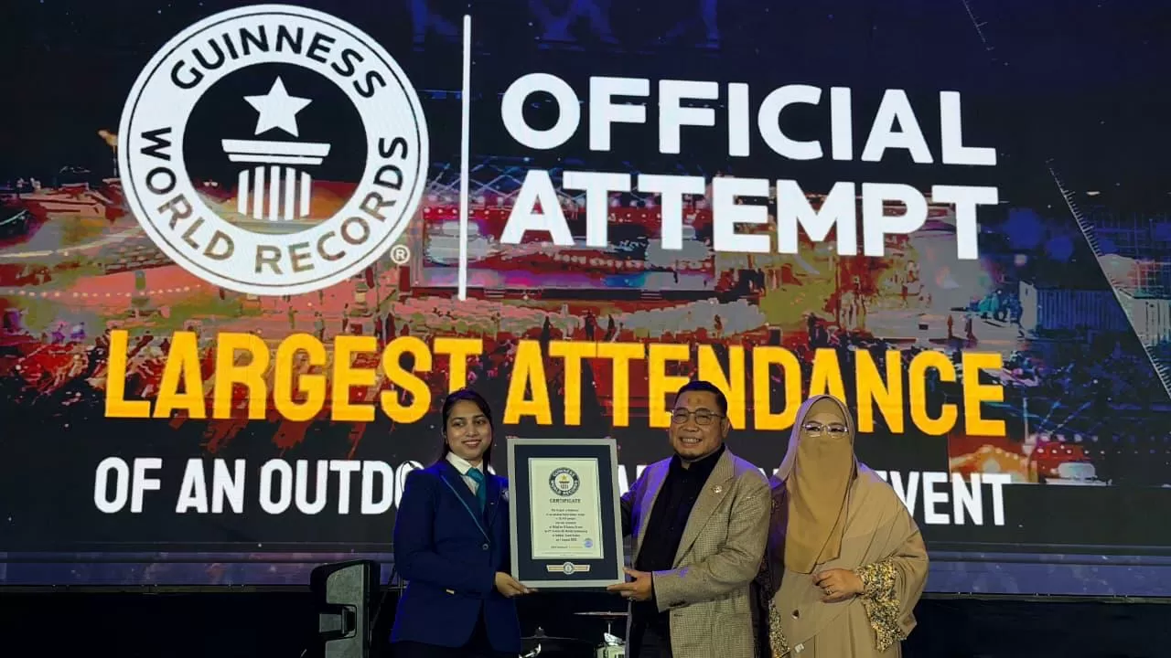 Raih Guinness World...
