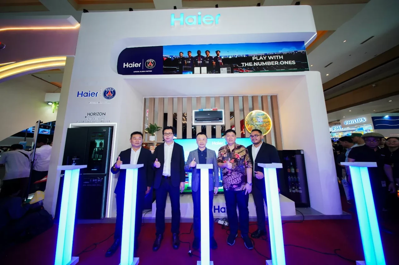 Perdana di Jakarta Fair...