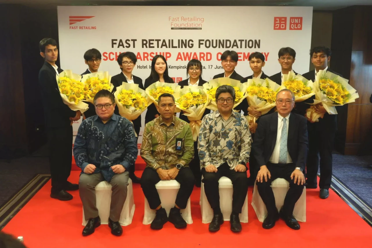 Angkatan Pertama Beasiswa...