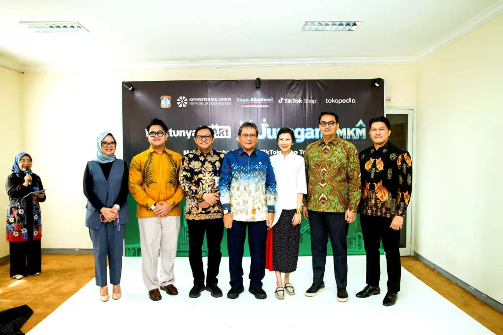 Kolaborasi Tokopedia,...