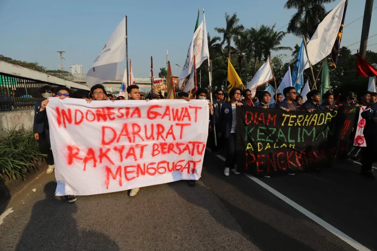 Mahasiswa Trisakti dan...