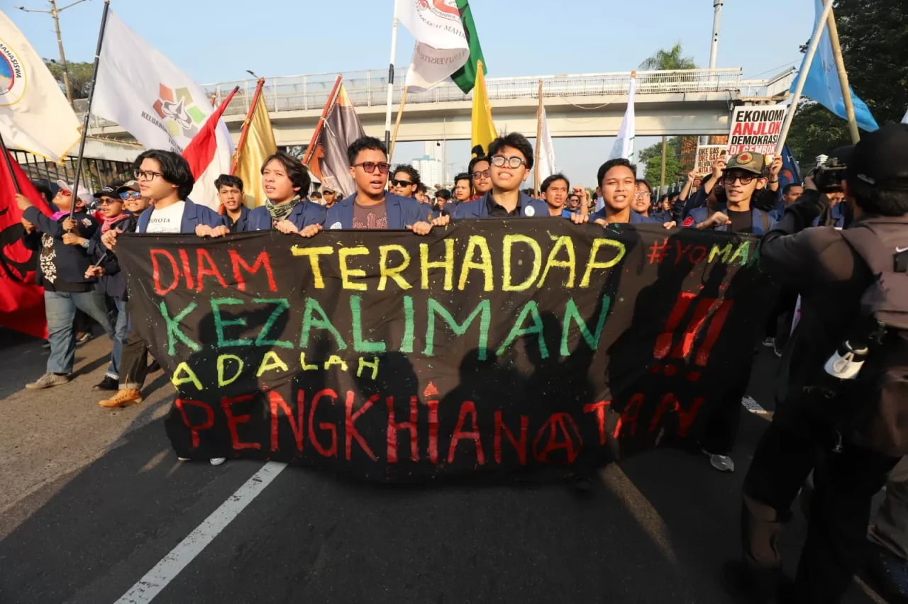 Mahasiswa Trisakti dan...