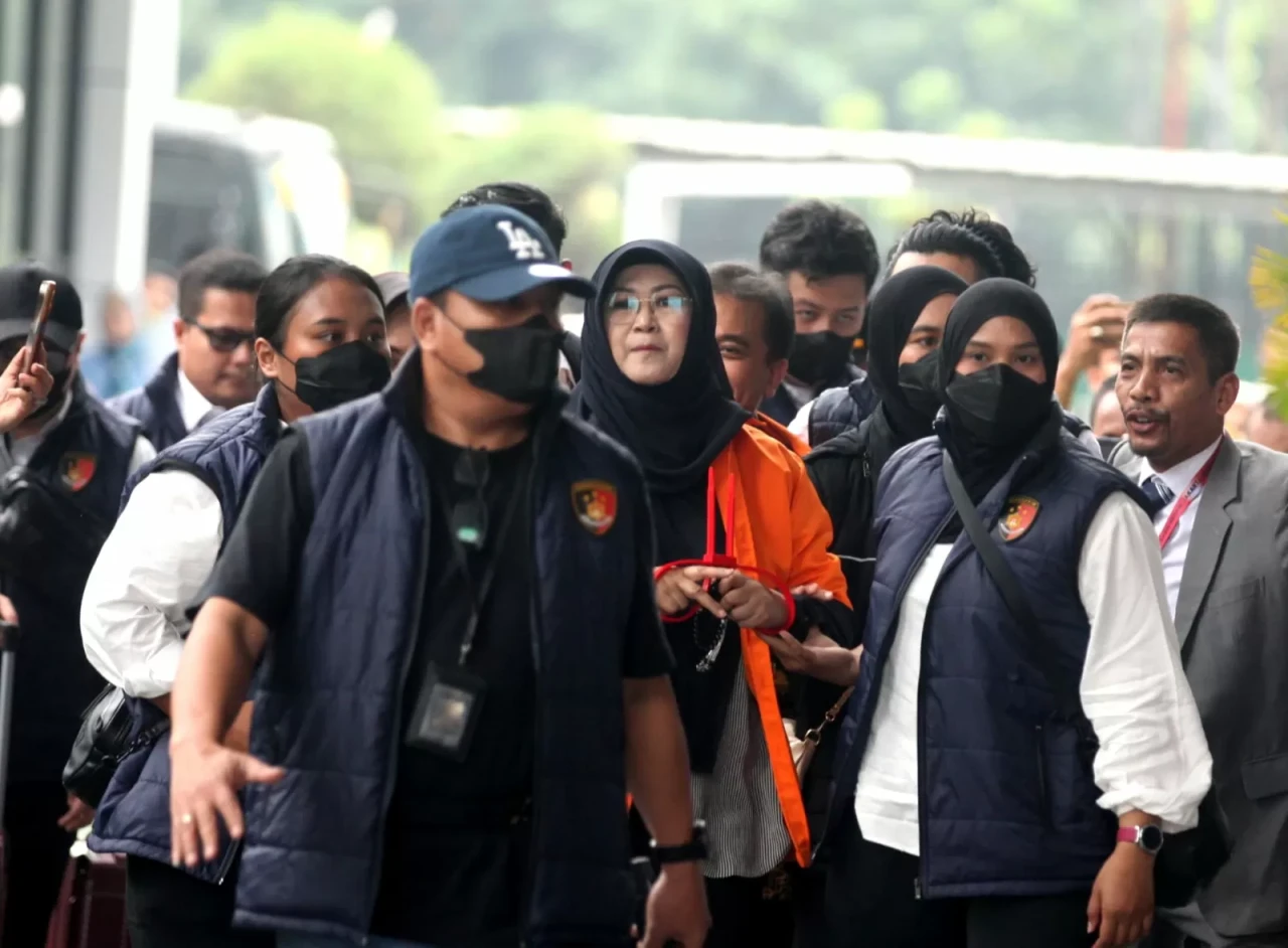 Roy Suryo dan Dokter...
