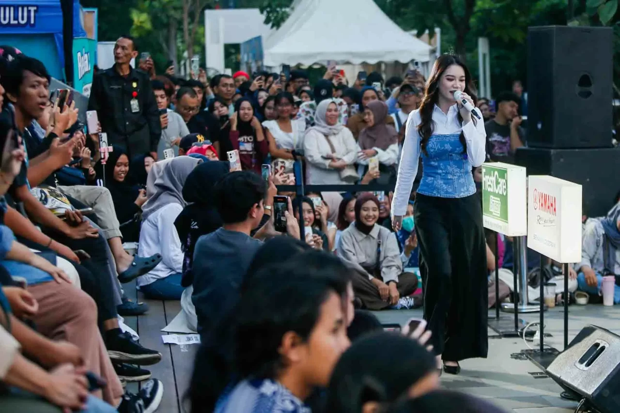 Natasya Sabella Buka...