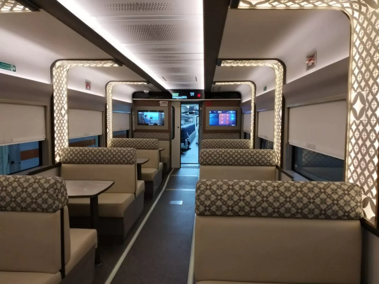 17 Kereta Makan M1 Beroperasi,...