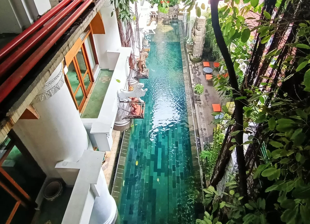 Mencicipi Lima Abad...