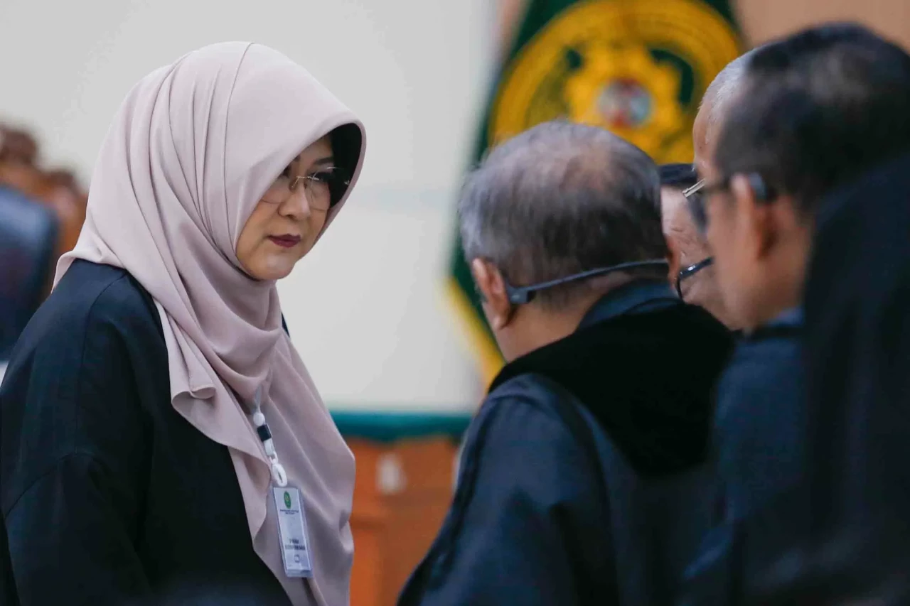 Dengan Senyuman, Dokter...