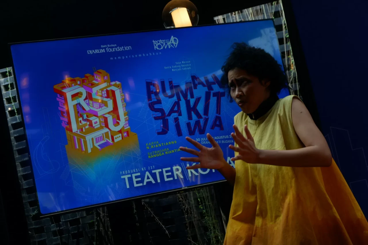Teater Koma Pentaskan...