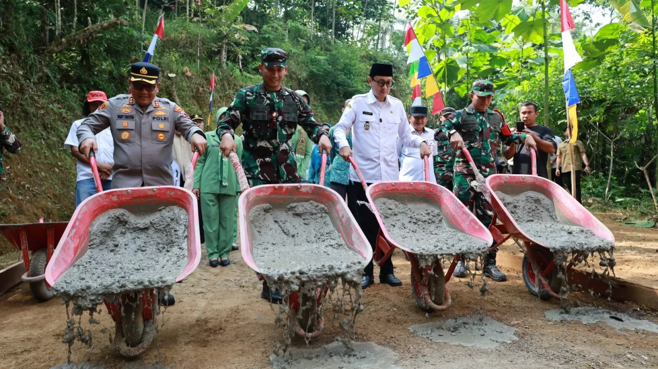 Potret Pembukaan TMMD...