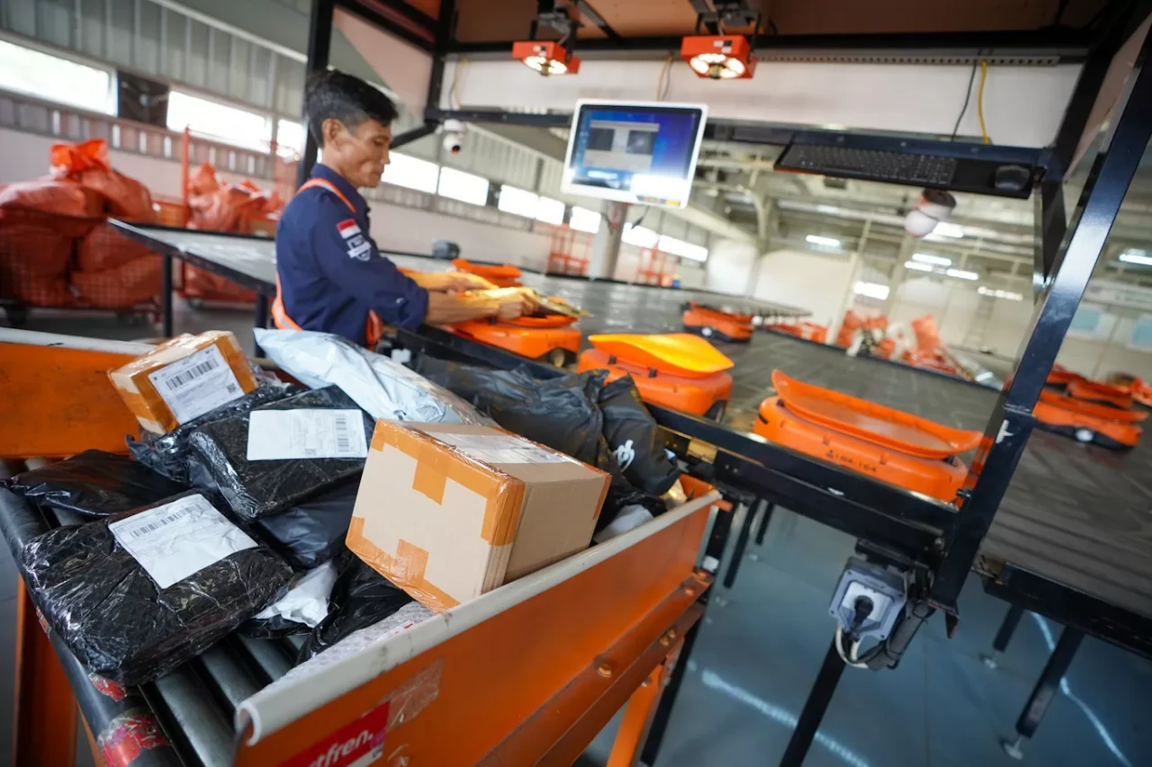 Potret Robot Pekerja...