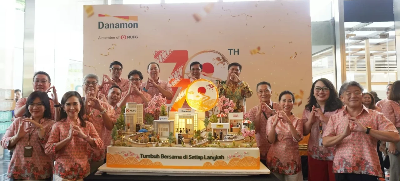 Danamon Rayakan HUT...