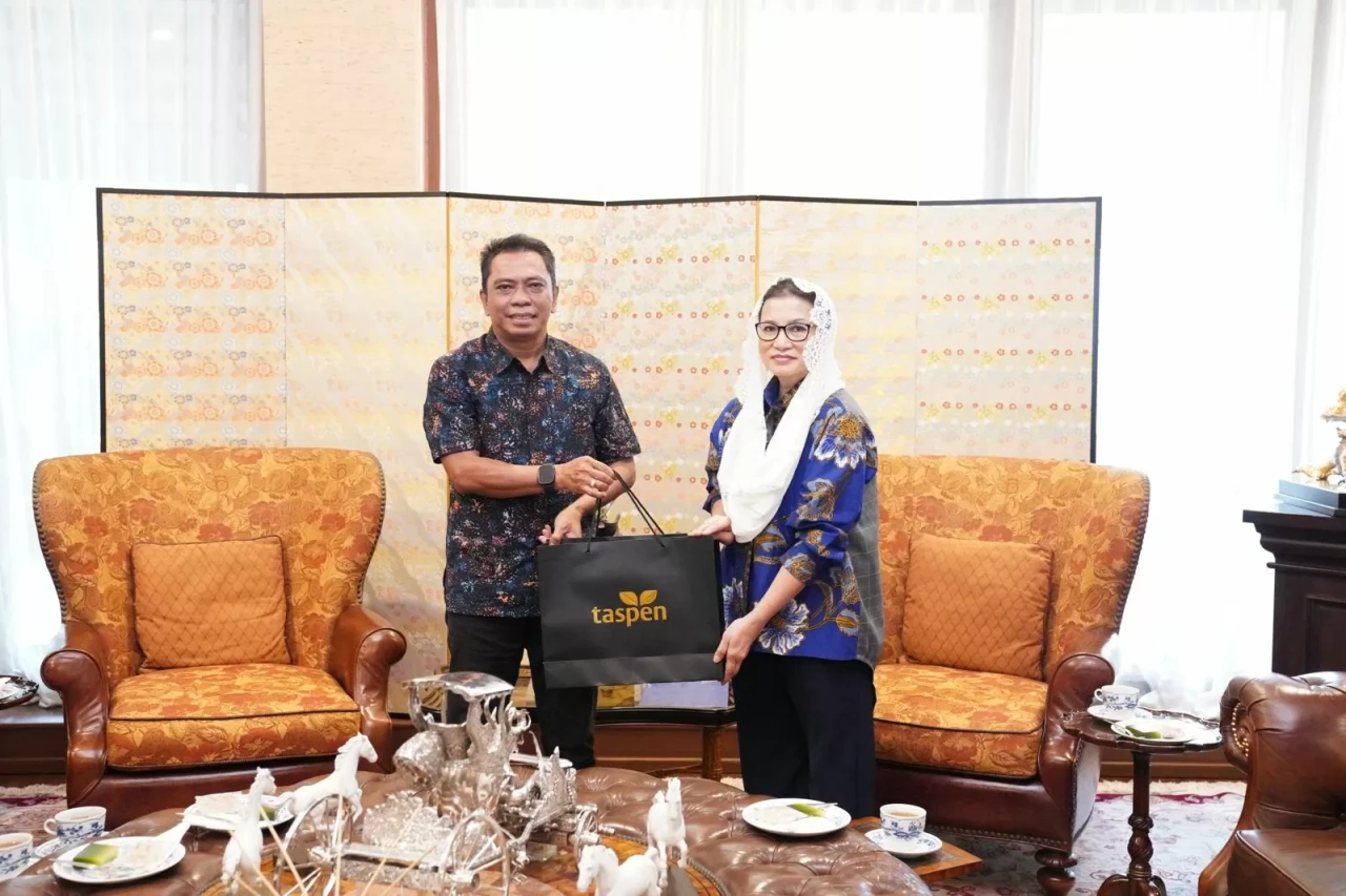 Penyerahan Santunan...
