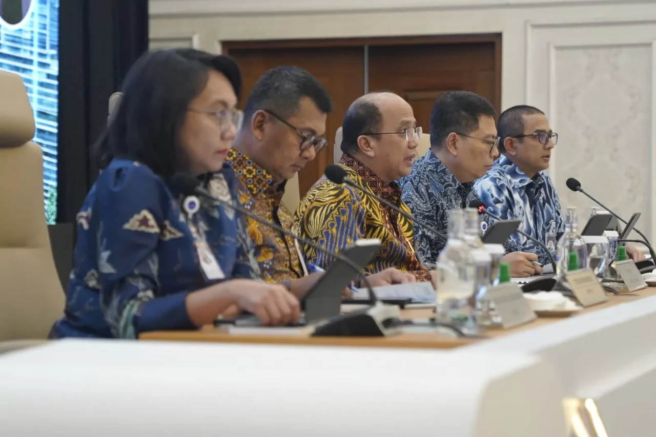 Bank Mandiri Bukukan...