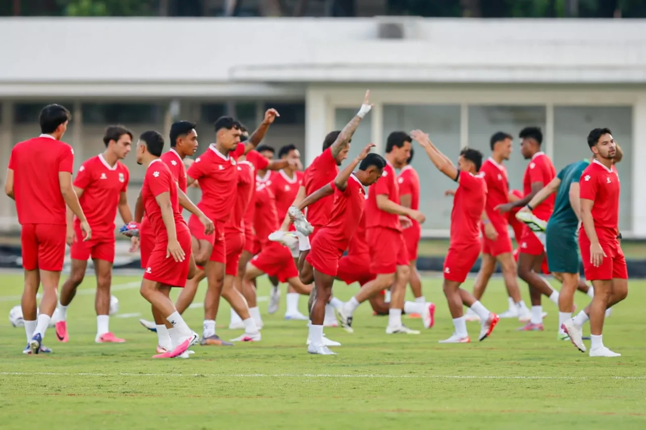 Latihan Timnas Indonesia...