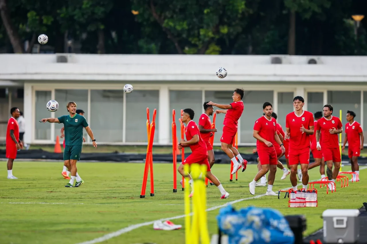 Latihan Timnas Indonesia...