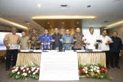 Puluhan Organisasi Tolak...