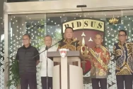 Jampidsus Febrie Adriansyah...
