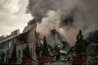 1-Serangan Rudal Gila-gilaan...